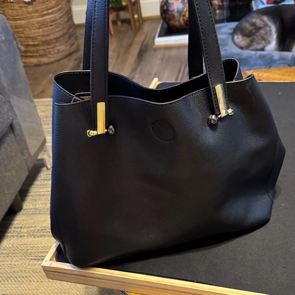 Elegant Black Women's Tote Bag - Picture 6 of 8